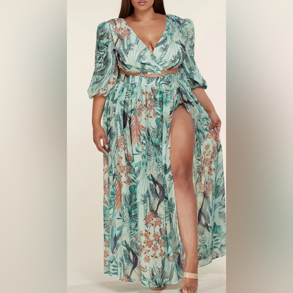 3/4 SLEEVE CUT OUT FLORAL MAXI DRESS